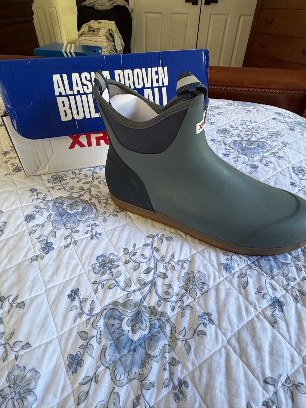 Men's Ankle Deck Shoes in Stormy Blue size 13 men’s